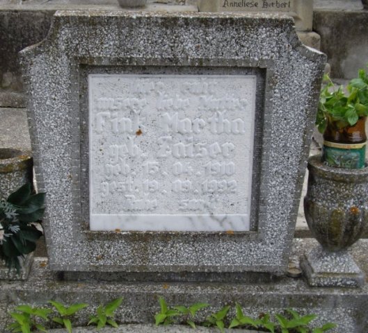 Zaiser Martha 1910-1992 Grabstein